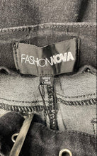 Load image into Gallery viewer, Fashion Nova Womens Black Denim Fringe Belted Pockets Bootcut Jeans Size 9
