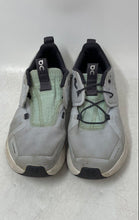 Load image into Gallery viewer, On Kids Cloud Sky Gray Low Top Round Toe Running Shoes Size 4.5Y No Laces
