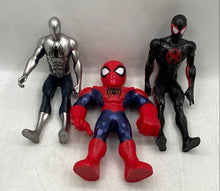 Load image into Gallery viewer, Lot Of 10 Pcs Assorted Collection Mixed Superhero Action Figures For Boys
