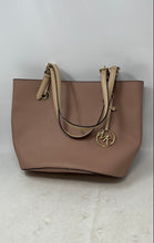 Load image into Gallery viewer, Michael Kors Womens Beige Leather Inner Pocket Adjustable Strap Shoulder Bag
