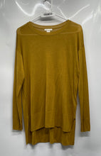Load image into Gallery viewer, H&amp;M Womens Mustard Knitted Long Sleeve High-Low Hem Pullover Sweater Size Small
