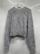 Load image into Gallery viewer, American Eagle Outfitters Womens Gray Marled Crew Neck Pullover Sweater Size XS
