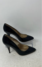 Load image into Gallery viewer, Sergio Zelcer Womens Black Leather Pointed Toe Slip-On High Pump Heels Size 5.5M
