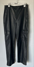Load image into Gallery viewer, Express Womens Black Pockets Flat Front Straight Leg Cargo Pants Size 10R
