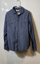 Load image into Gallery viewer, Express Mens Blue Cotton Long Sleeve Dual Pockets Button-Up Shirt Size M

