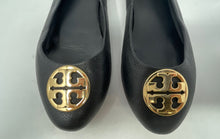 Load image into Gallery viewer, Authentic Tory Burch Womens Black Leather Slip-On Ballet Flats Size 8M Damaged
