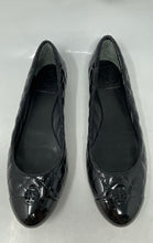 Load image into Gallery viewer, Authentic Tory Burch Womens Black Leather Quilted Ballet Flats Size 8M Worn
