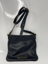 Load image into Gallery viewer, Authentic Marc By Marc Jacobs Womens Black Leather Crossbody Handbag
