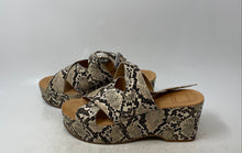 Load image into Gallery viewer, Dolce Vita Womens Lenni Beige Brown Snake Print Buckle Platform Sandals Size 10M
