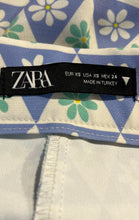 Load image into Gallery viewer, Zara Womens Multicolor Geometric Floral Print Straight Leg Trouser Pants Size XS
