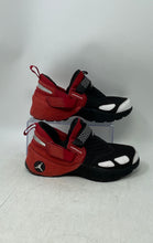 Load image into Gallery viewer, Nike Kids Jordan Trunner LX 905223-001 Red Black Sneaker Shoes Size 6.5Y
