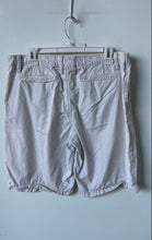 Load image into Gallery viewer, Calvin Klein Jeans Womens White Cotton Pockets Regular Fit Chino Shorts Size 14
