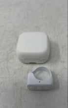 Load image into Gallery viewer, D01 Pro White Short Video Music Remote Controller With Case Not Tested
