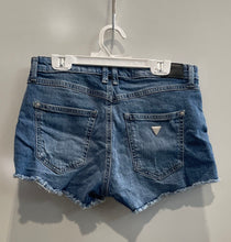 Load image into Gallery viewer, Guess Womens Blue Denim 5-Pocket Design Button Front Cut-Off Shorts Size 27
