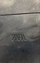 Load image into Gallery viewer, Zara Womens 2153 Black Leather Round Toe Block Ankle Chelsea Boots Size 38

