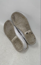 Load image into Gallery viewer, Nine West Womens Lerisa White Gold Lace-Up Low Top Sneaker Shoes Size 8M
