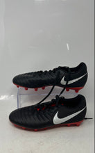 Load image into Gallery viewer, Nike Mens Tiempo Legend 7 Club Black Low Top Lace-Up Soccer Cleats Size 7.5
