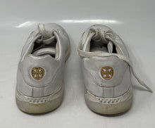 Load image into Gallery viewer, Authentic Tory Burch Womens White Leather Sneaker Shoes Size 6.5M Damaged
