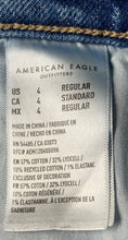 Load image into Gallery viewer, American Eagle Outfitters Womens Blue Stretch Cropped Jeans Pants Size 4
