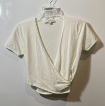 Load image into Gallery viewer, Loft Womens White Short Sleeve Surplice Neck Cropped Blouse Top Size XS
