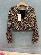 Load image into Gallery viewer, Zara Leopard Blouse Size S
