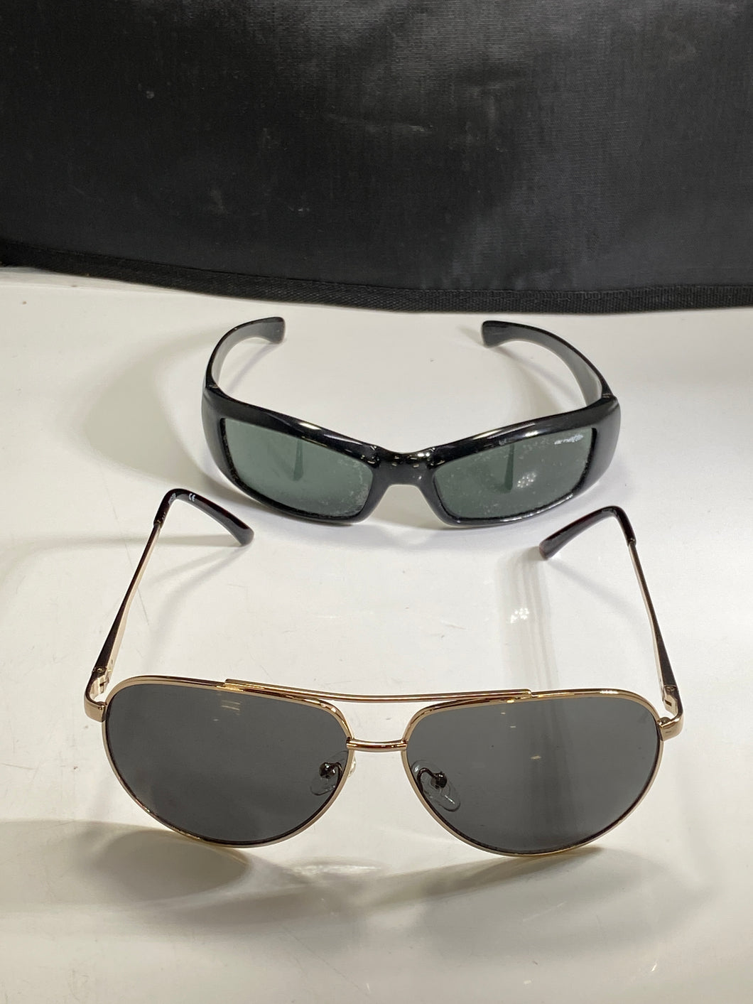 Lot Of 2 Arnette Kenneth Cole Reaction Black UV Protected Full Rim Sunglasses